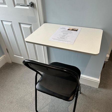 Private & Modern En-Suite Rooms Town Centre Self Check-In 반즐리 외부 사진